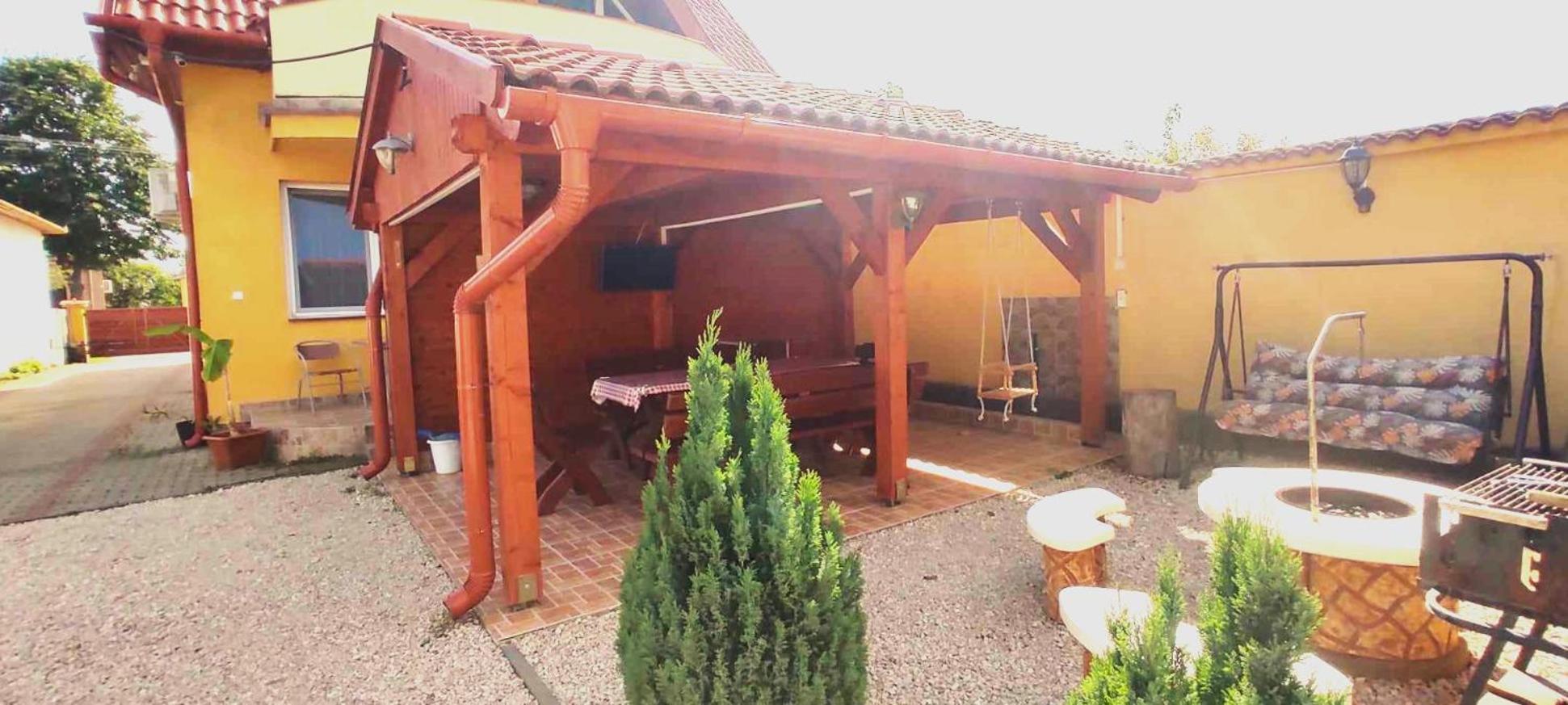 Fortuna Apartman Hajdúszoboszló Εξωτερικό φωτογραφία